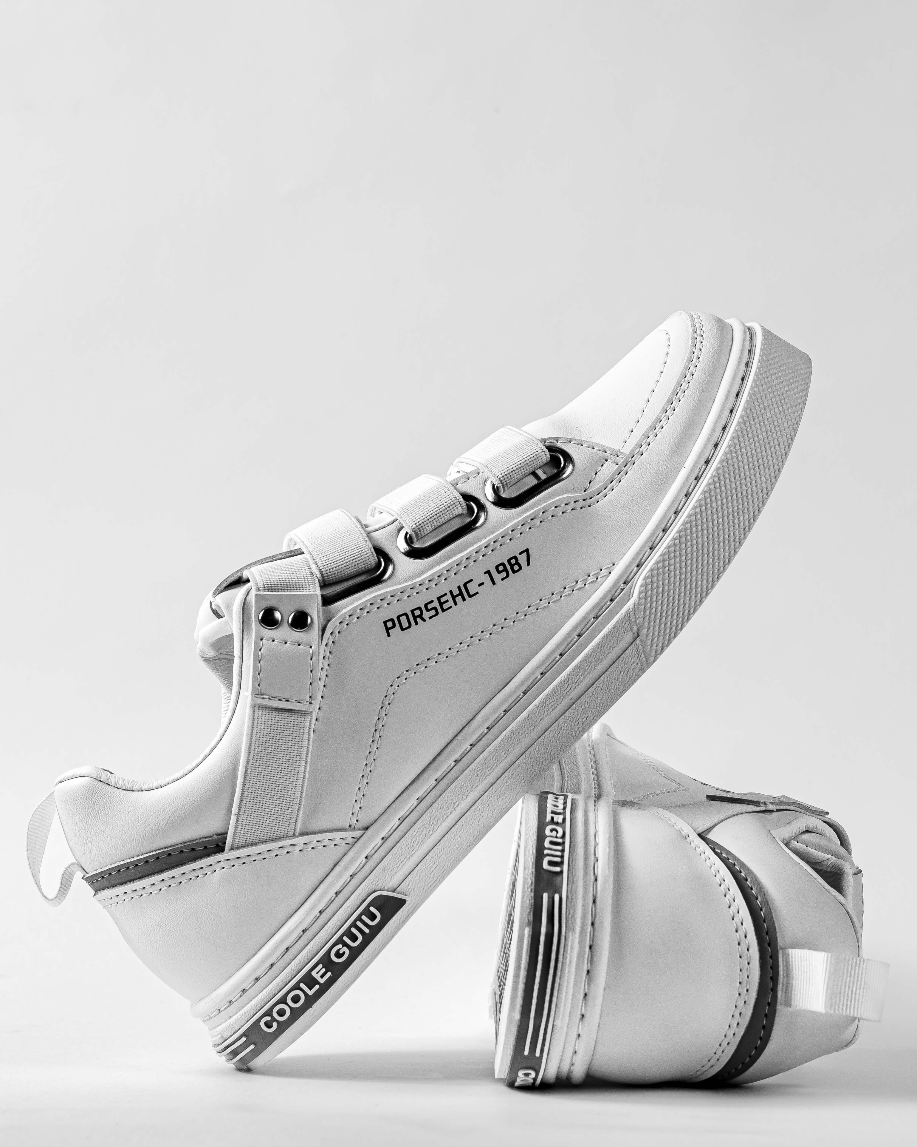 Gray helmet for bikers